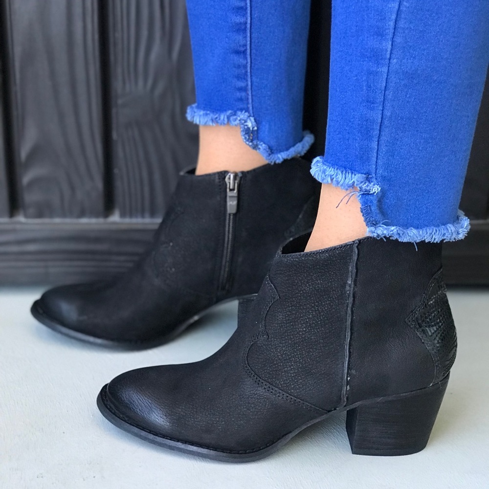 Distressed Black Leather Western Ankle Booties - Picture 2 of 6
